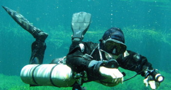 Sidemount Diving at The Scuba News