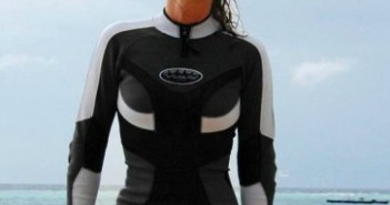 Holly wetsuit cropped