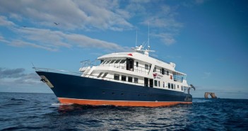 master-liveaboard-boat