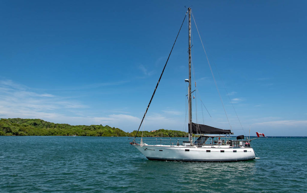 Zeppelin liveaboard