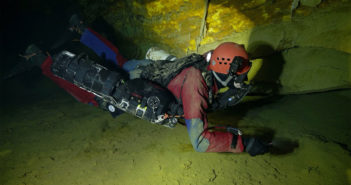 Czech scientists and divers create a 3D model of the flooded Chynov Cave