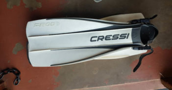 Used Dive Kit – Cressi Frog M-L White Fins Cressi Fins for Sale
