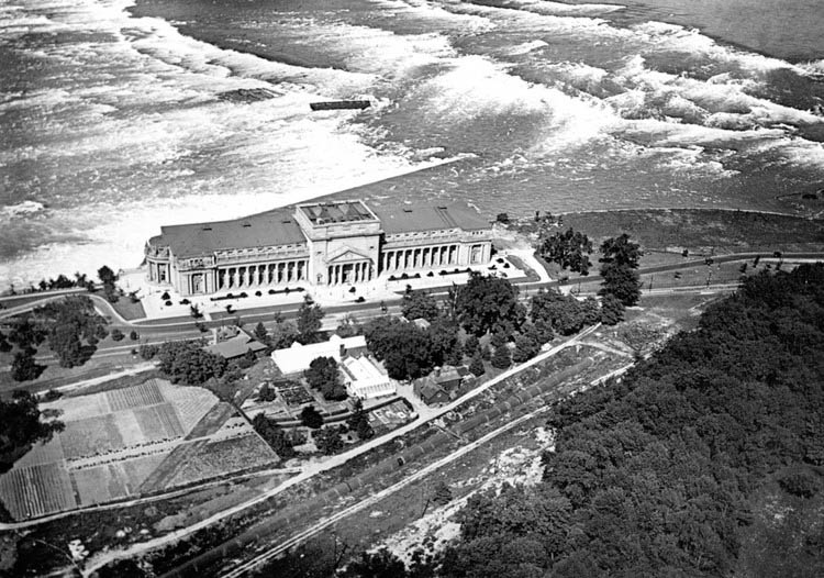 Iron Scow, Niagara Falls