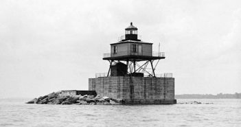 Horseshoe Reef Lighthouse