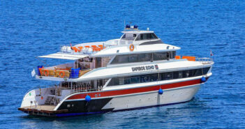 Emperor Echo Liveaboard Experiences Severe Winds and Suffers Irreparable Hull Damage Emperor Echo, Red Sea, Egypt
