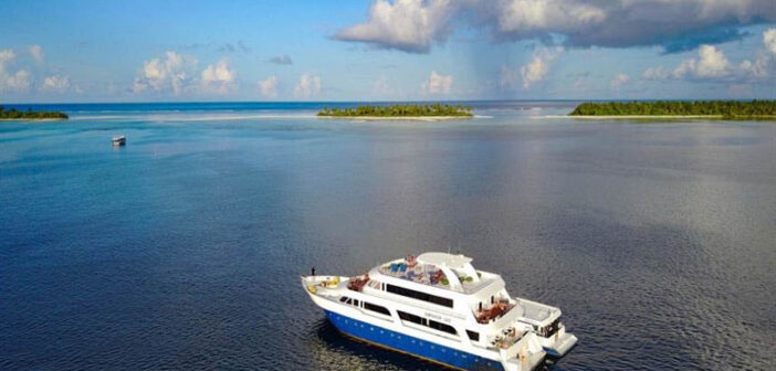 Emperor Leo, Maldives