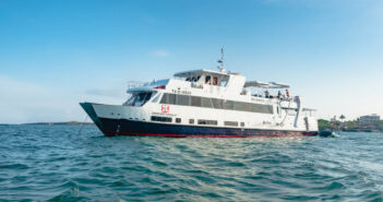 Humboldt Explorer, Galapagos