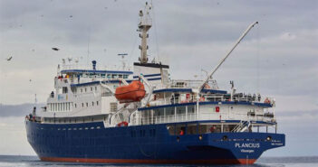 Plancius, Antarctica: 9th November 2023, South Georgia Explorer – €2000 OFF Plancius