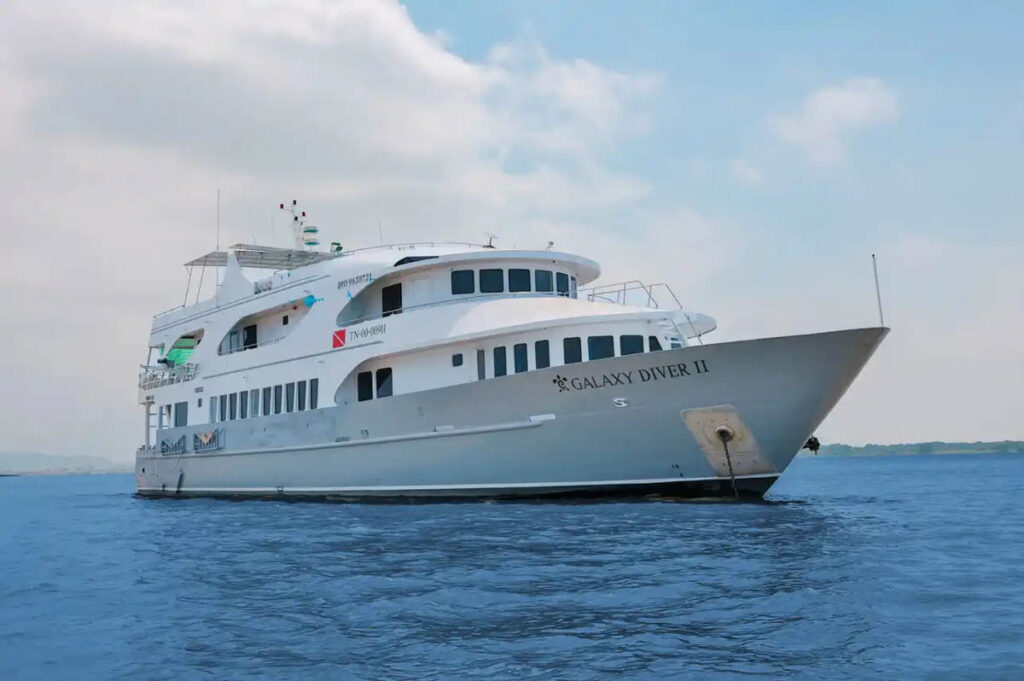 Galaxy Diver II Liveaboard, Galapagos