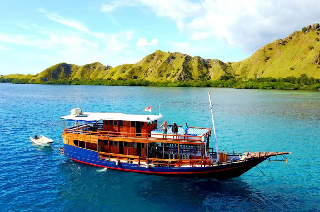 Sokajara Liveaboard, Indonesia