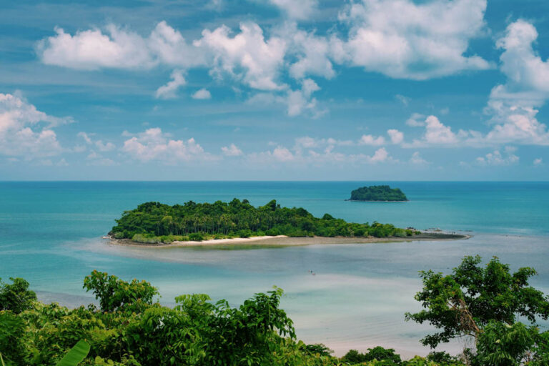 Top 5 Dive Sites in Thailand Every Diver Should Experience Kai Bae View Point, Ko Chang, Thailand
