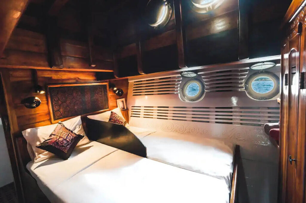 Calico Jack Liveaboard, Indonesia