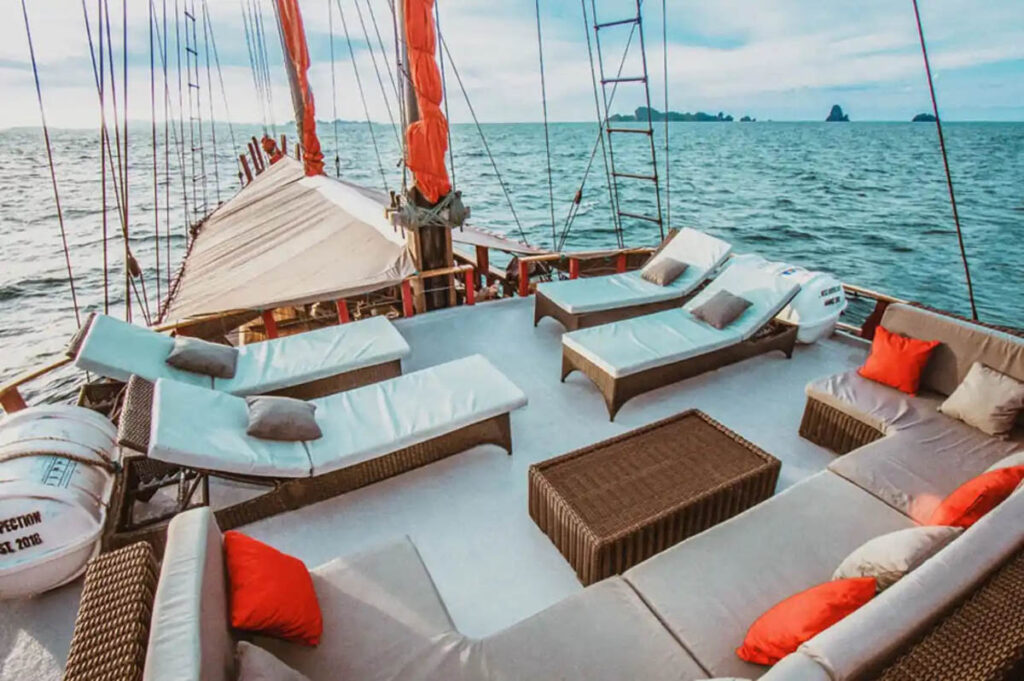 Calico Jack Liveaboard, Indonesia