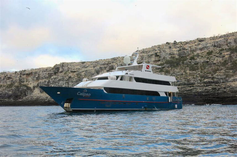 Calypso Liveaboard: Luxury Meets Adventure in the Galápagos Calipso Liveaboard, Galapagos
