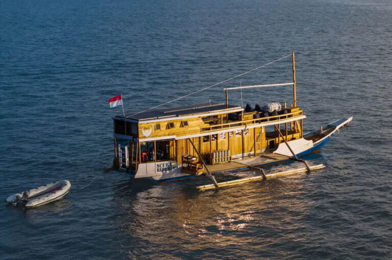Capoeng Liveaboard, Indonesia