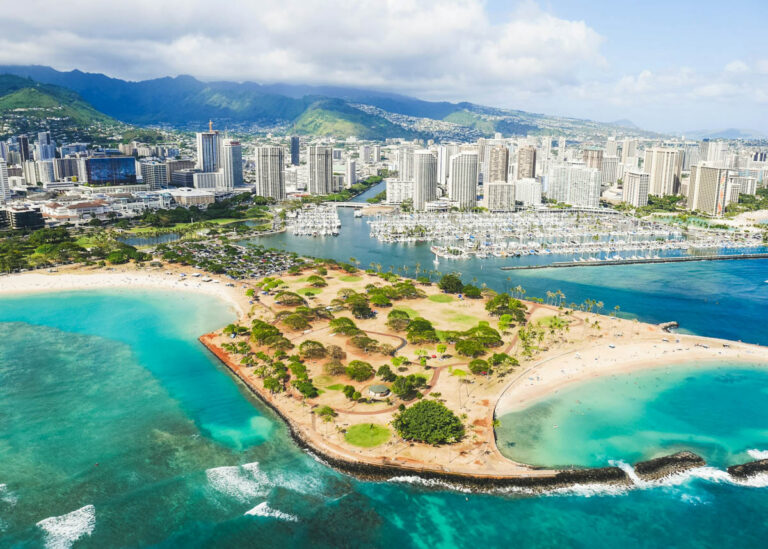 Body of Missing Diver Recovered Off Honolulu After Multi-Agency Search Honolulu, Hawaii