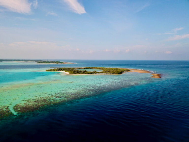 Huvadhu Atoll, Maldives