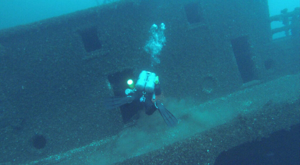 SS Hydrus