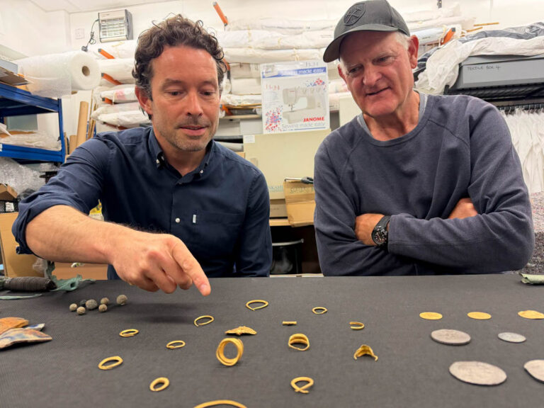 Diver’s Discovery of 17th-Century East India Company Wreck Yields Museum Collection Isles of Scilly Museum