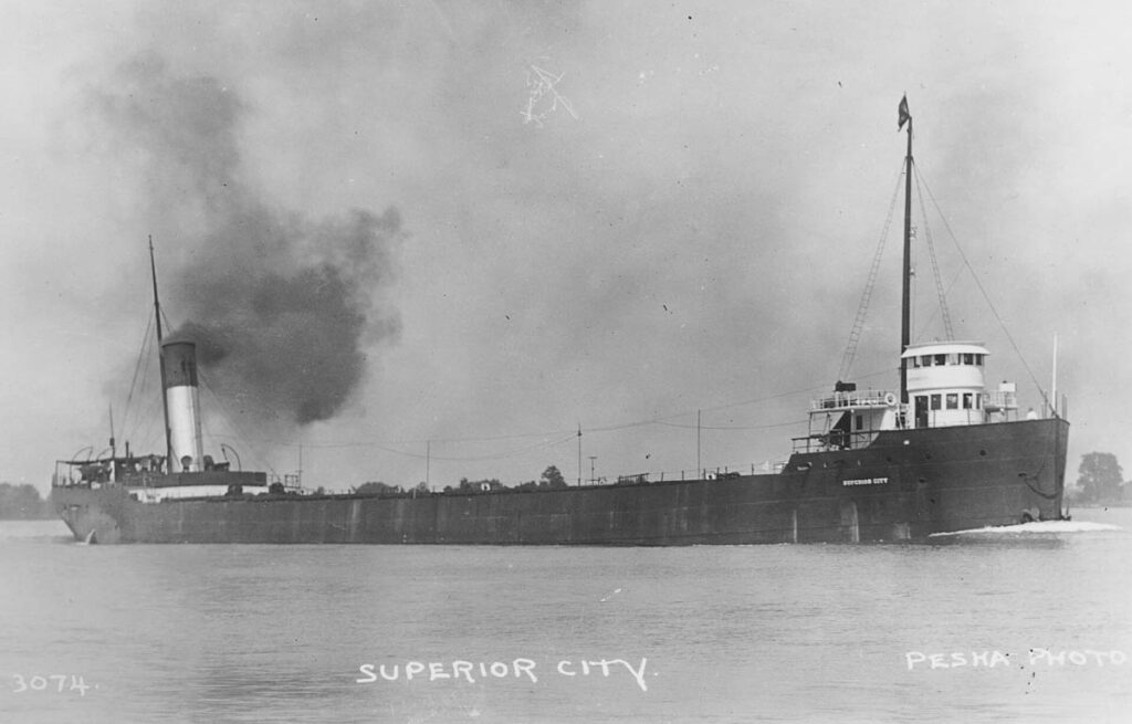Superior City