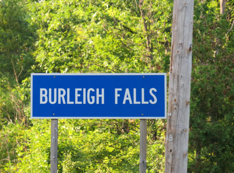 Popular Ontario Scuba Site Blocked Off as Questions Remain Over Burleigh Falls Access Burleigh Falls