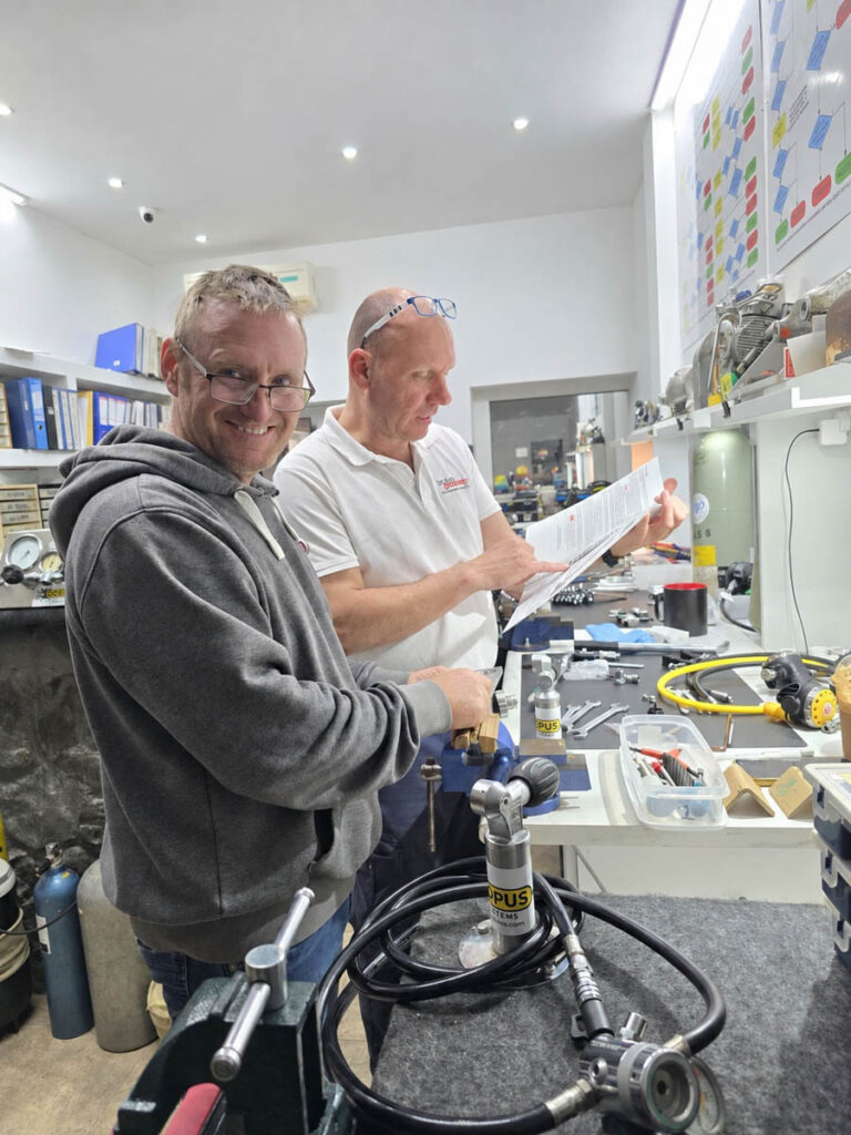 Practical regulator servicing during an ASSET training course attended by the founder of ScubaGaskets. Image: ScubaGaskets.